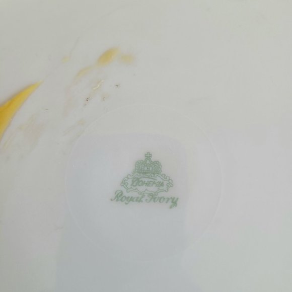 Large 10.5'' Vintage Bohemia Royal Ivory ceramic porcelain plate. - Picture 7 of 9